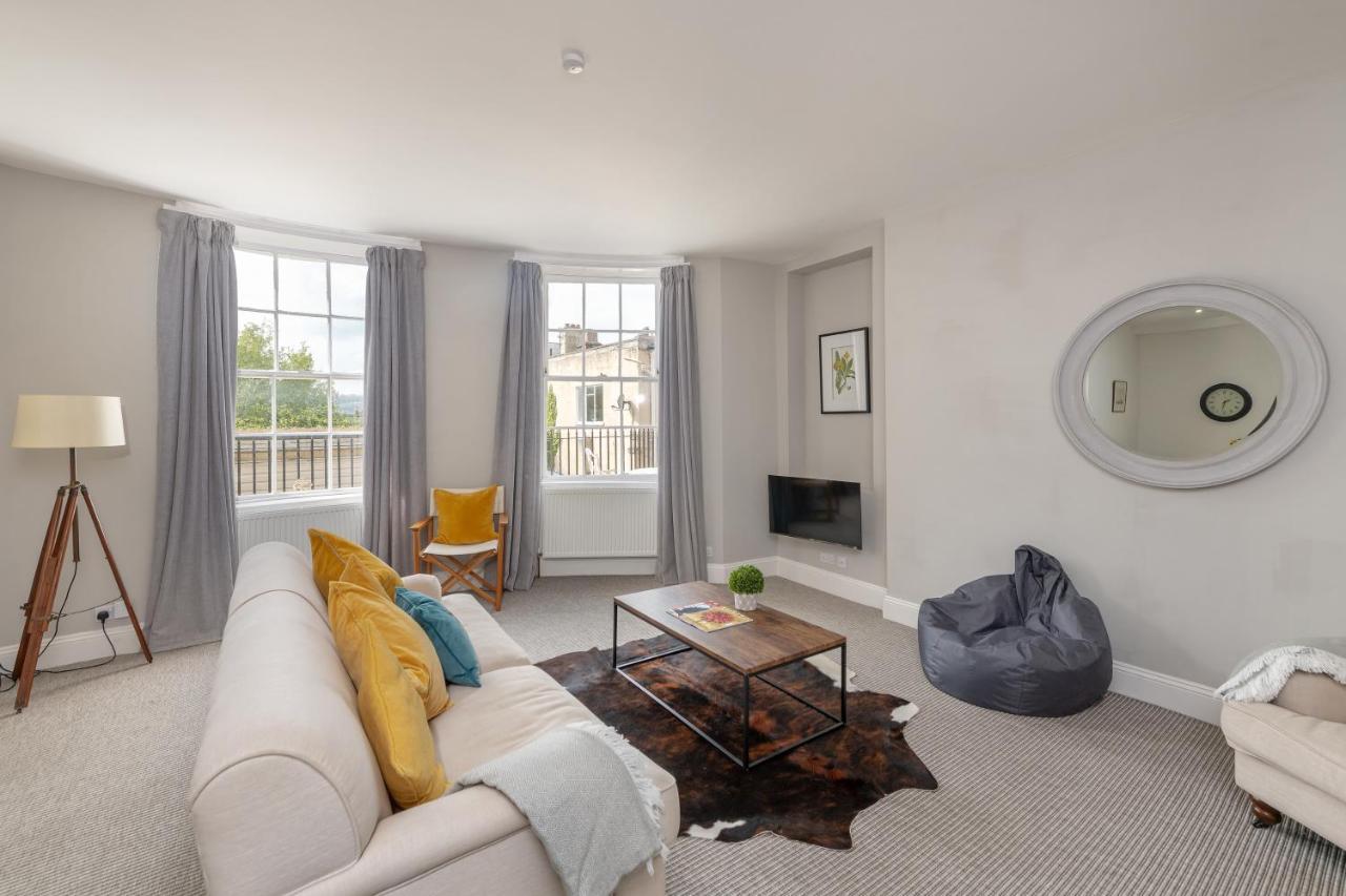 Georgian 2 Bed Apartment With 3 Bathrooms And Parking Екстериор снимка